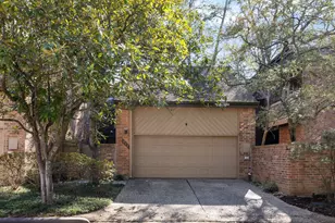 252 Sugar Berry Cir, Houston, TX 77024 - Photo 3