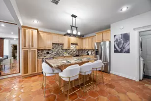 252 Sugar Berry Cir, Houston, TX 77024 - Photo 13