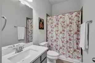 2627 Country Ln, Katy, TX 77493 - Photo 5