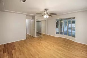 10534 Huntington Wood Dr, Houston, TX 77099 - Photo 15