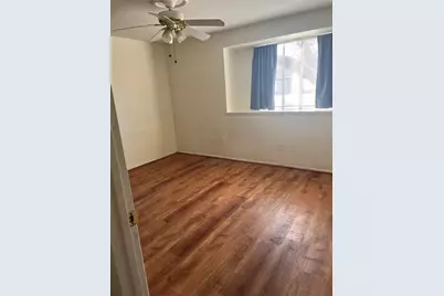 10822 Langdon Lane, Houston, TX 77072 - Photo 9