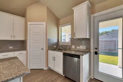 6419 Purple Wreath Way, Katy, TX 77449 - Photo 17