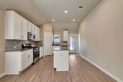 6419 Purple Wreath Way, Katy, TX 77449 - Photo 13