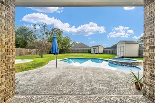1101 Isabella Blvd, Angleton, TX 77515 - Photo 15
