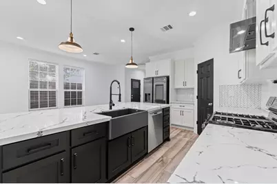7318 Avenue J, Houston, TX 77011 - Photo 9