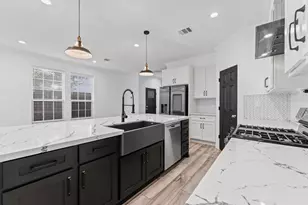 7318 Avenue J, Houston, TX 77011 - Photo 9