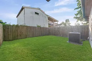 7318 Avenue J, Houston, TX 77011 - Photo 27