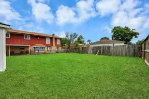 10602 Sagebriar Dr, Houston, TX 77089 - Photo 31