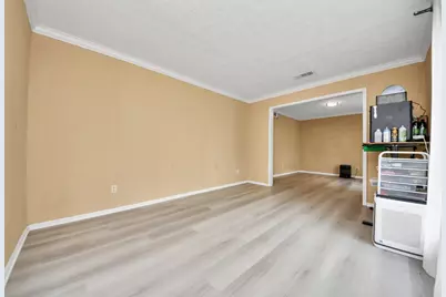10602 Sagebriar Drive, Houston, TX 77089 - Photo 13