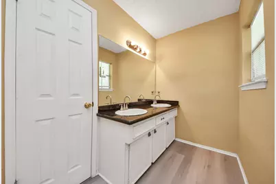 10602 Sagebriar Drive, Houston, TX 77089 - Photo 23