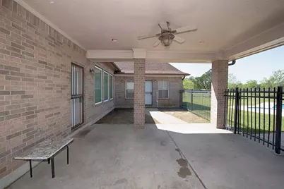 5722 Delany Road, Hitchcock, TX 77563 - Photo 17