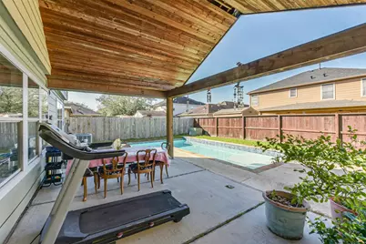 7015 Falling Cherry Place, Houston, TX 77049 - Photo 35