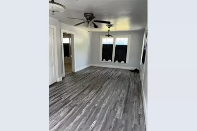 615 N Fourth St, Ganado, TX 77962 - Photo 3