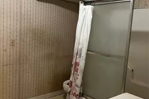 615 N Fourth St, Ganado, TX 77962 - Photo 11