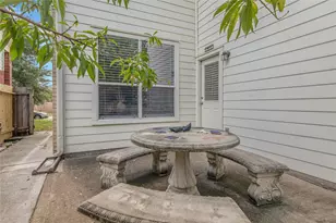 16418 Pademelon Dr, Sugar Land, TX 77498 - Photo 33