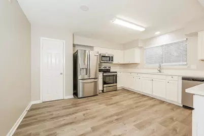 4911 Larksong Lane, Spring, TX 77388 - Photo 5