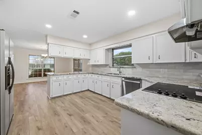 8022 Bayside Boulevard, Beach City, TX 77523 - Photo 9