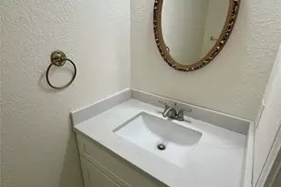 4510 Chestnut Meadow Dr, Sugar Land, TX 77479 - Photo 9