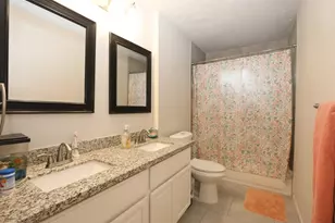 7318 Towerview Ln, Houston, TX 77489 - Photo 9