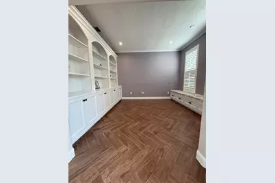 1710 Parklake Village, Katy, TX 77450 - Photo 3