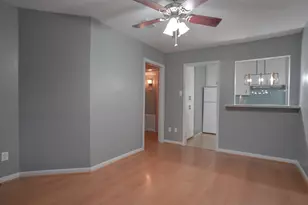 5216 Arboles Dr, Houston, TX 77035 - Photo 5