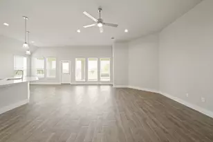 405 Hampton Edge Ln, Waller, TX 77484 - Photo 11