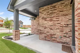 128 Radnor Rd, New Braunfels, TX 78130 - Photo 5