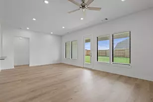 116 Black Hickory Dr, Waller, TX 77484 - Photo 3