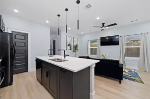 1615 Dolly Wright St, Houston, TX 77088 - Photo 11