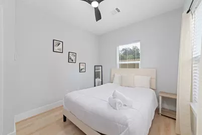1615 Dolly Wright Street #B, Houston, TX 77088 - Photo 7