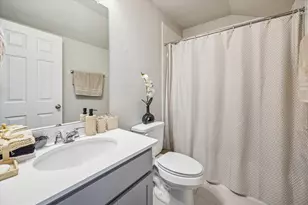 2951 Golden Dust Dr, Katy, TX 77493 - Photo 11