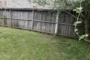 11702 Greenglen Dr, Houston, TX 77044 - Photo 9
