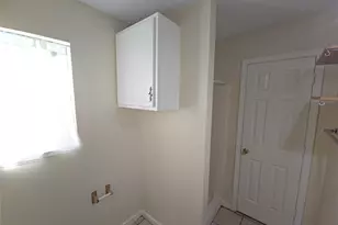 409 Commerce St, Tomball, TX 77375 - Photo 17