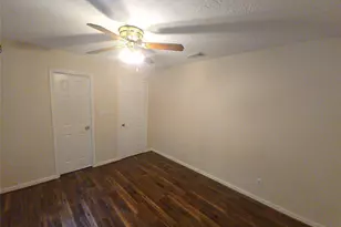 409 Commerce St, Tomball, TX 77375 - Photo 7
