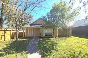 409 Commerce St, Tomball, TX 77375 - Photo 15