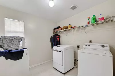 15510 Satsuma Point Court, Houston, TX 77049 - Photo 5