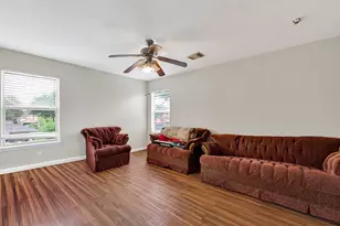 15510 Satsuma Point Ct, Houston, TX 77049 - Photo 7