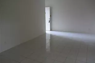 6500 Harbor Town Dr, Houston, TX 77036 - Photo 11