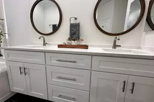 4602 Jamaica Dr, Sugar Land, TX 77479 - Photo 11