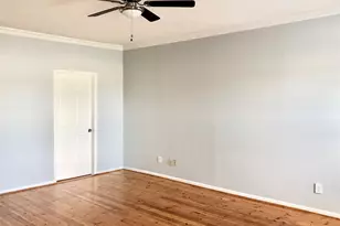 3178 Holly Hall St, Houston, TX 77054 - Photo 9