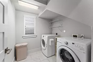 910 W 18th St, Houston, TX 77008 - Photo 23