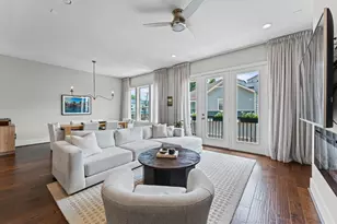 910 W 18th St, Houston, TX 77008 - Photo 13