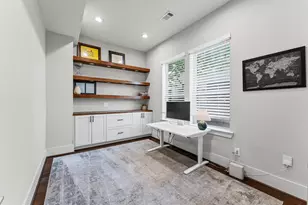 910 W 18th St, Houston, TX 77008 - Photo 11