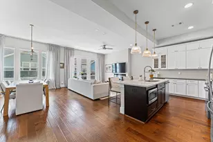 910 W 18th St, Houston, TX 77008 - Photo 9