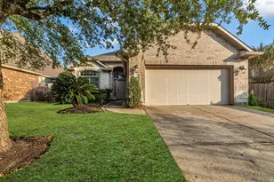 155 Magnolia Grove Ln, Conroe, TX 77384 - Photo 1