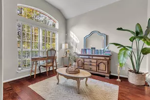 155 Magnolia Grove Ln, Conroe, TX 77384 - Photo 3