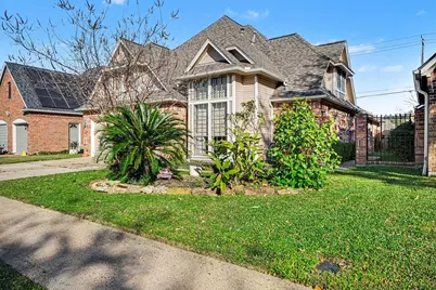 1321 Garden Court, Deer Park, TX 77536 - Photo 3