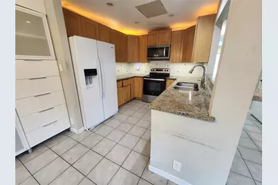 11002 Hammerly Boulevard #172, Houston, TX 77043 - Photo 7