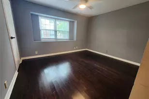 11002 Hammerly Blvd, Houston, TX 77043 - Photo 11