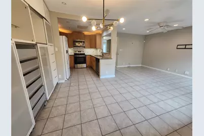 11002 Hammerly Boulevard #172, Houston, TX 77043 - Photo 5
